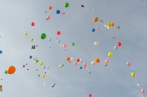 flying-balloons-1-1487531