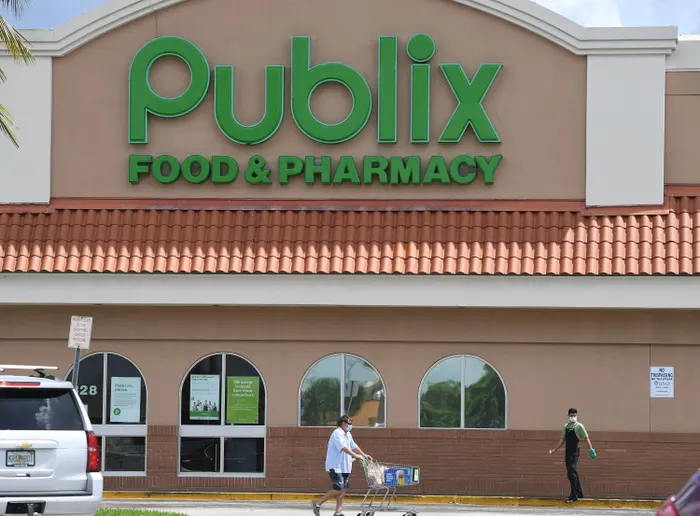 Publix Dress Code: What’s Allowed and What’s Not in the Dress Code Policy